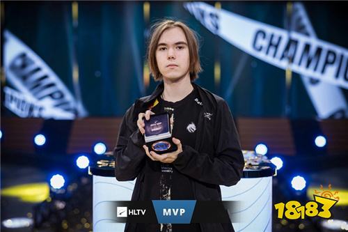 WBG公告：Theshy今日起飞准备归队，将进行14+7隔离